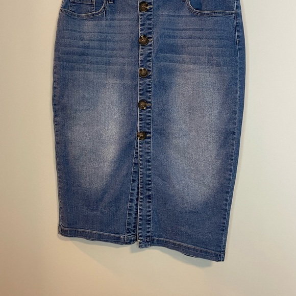 D. Jeans women’s size 14 button front high waisted jeans skirt - Picture 1 of 7